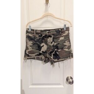Black Orchid Camo Shorts Size 29‎
